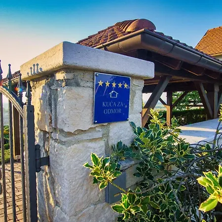 Villa Toscana With Jacuzzy Varazdin Exterior photo