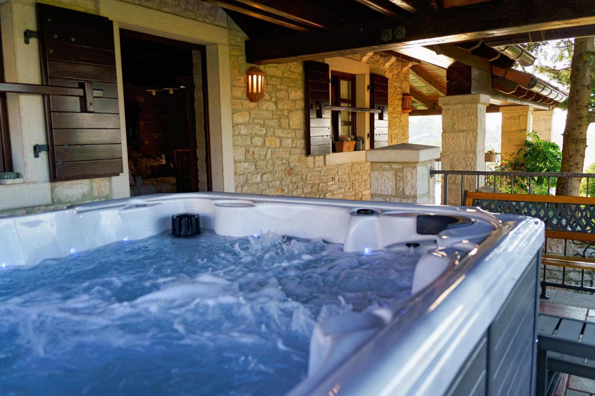Villa Toscana With Jacuzzy *